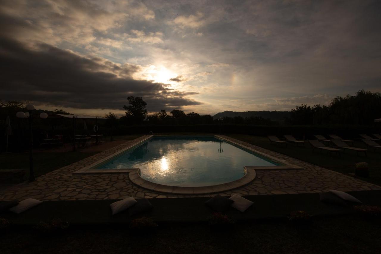 Agriturismo Il Sasso Ангьяри Экстерьер фото