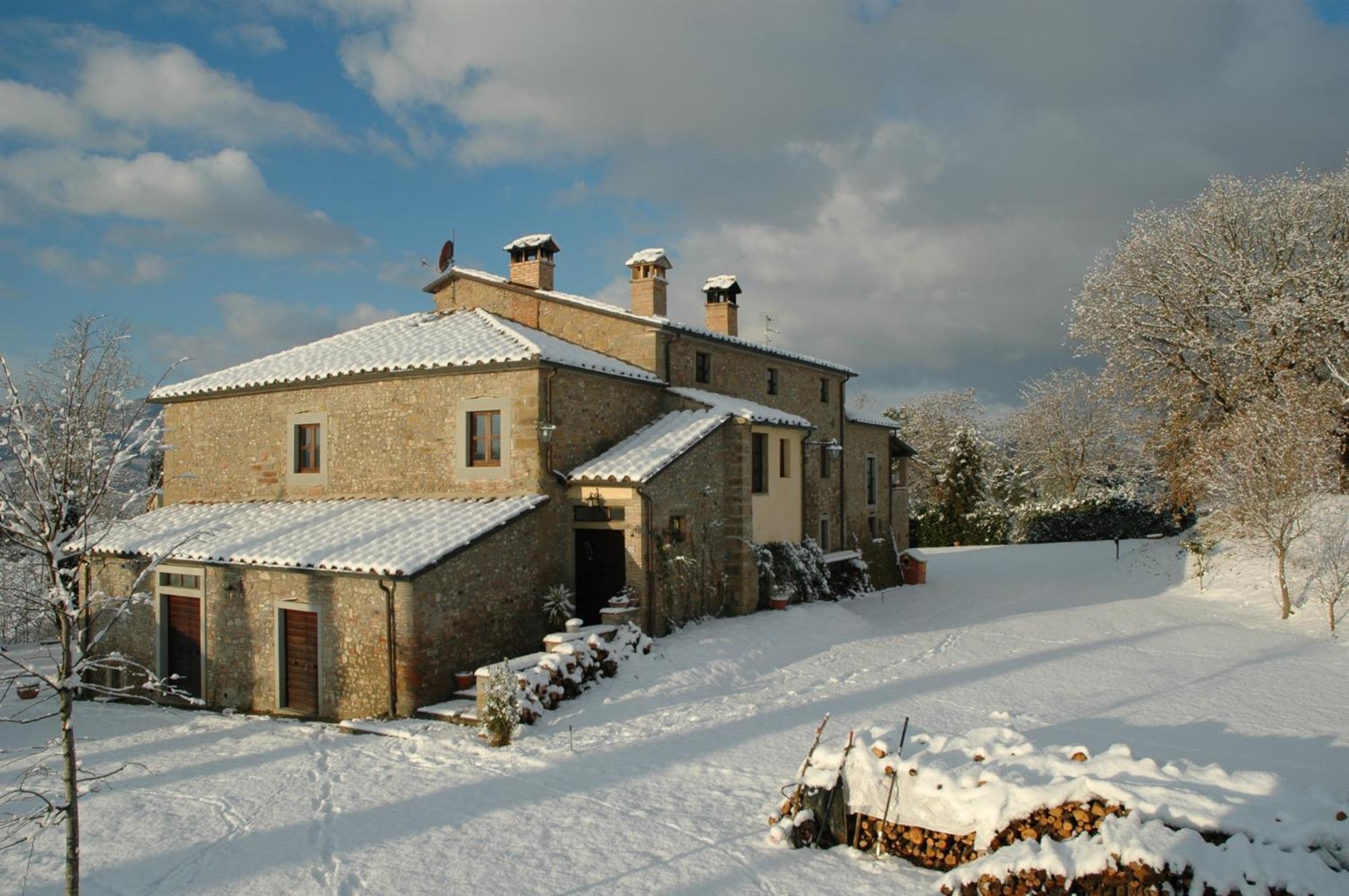 Agriturismo Il Sasso Ангьяри Экстерьер фото