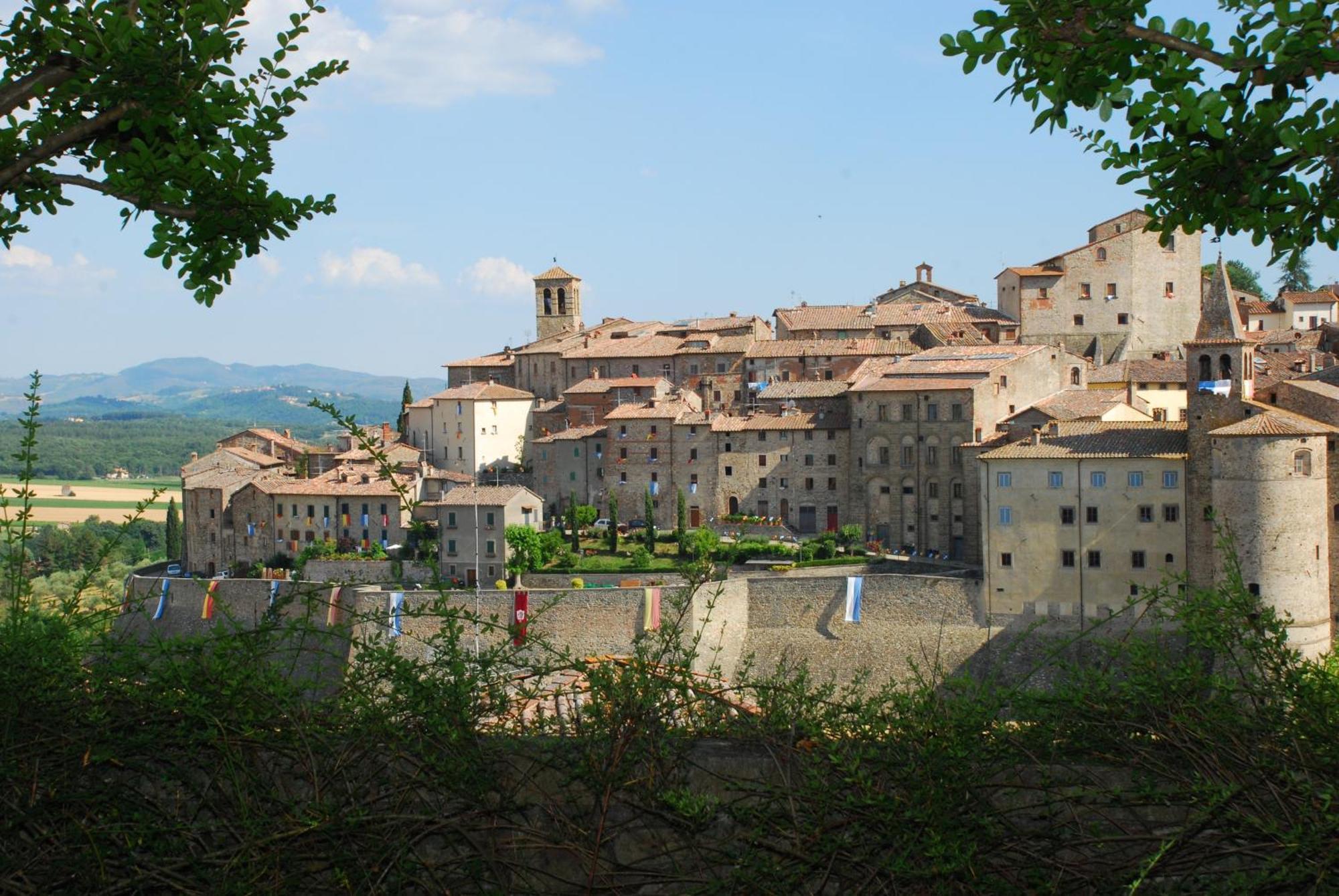 Agriturismo Il Sasso Ангьяри Экстерьер фото