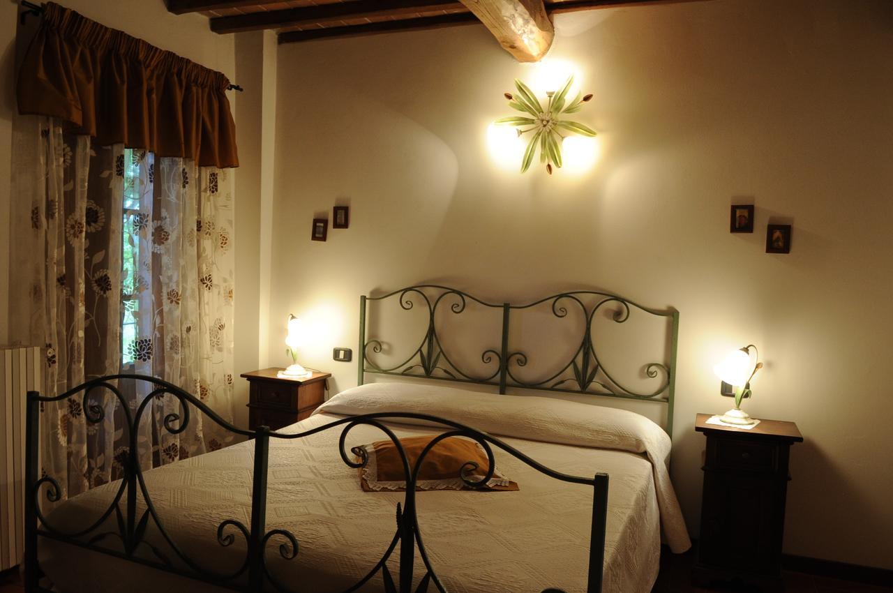 Agriturismo Il Sasso Ангьяри Экстерьер фото