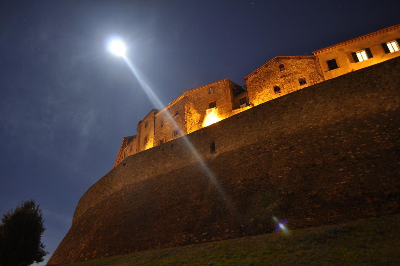 Agriturismo Il Sasso Ангьяри Экстерьер фото